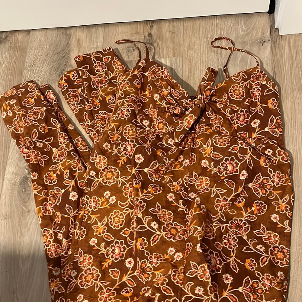 Tie-front jumpsuit in vintage vines